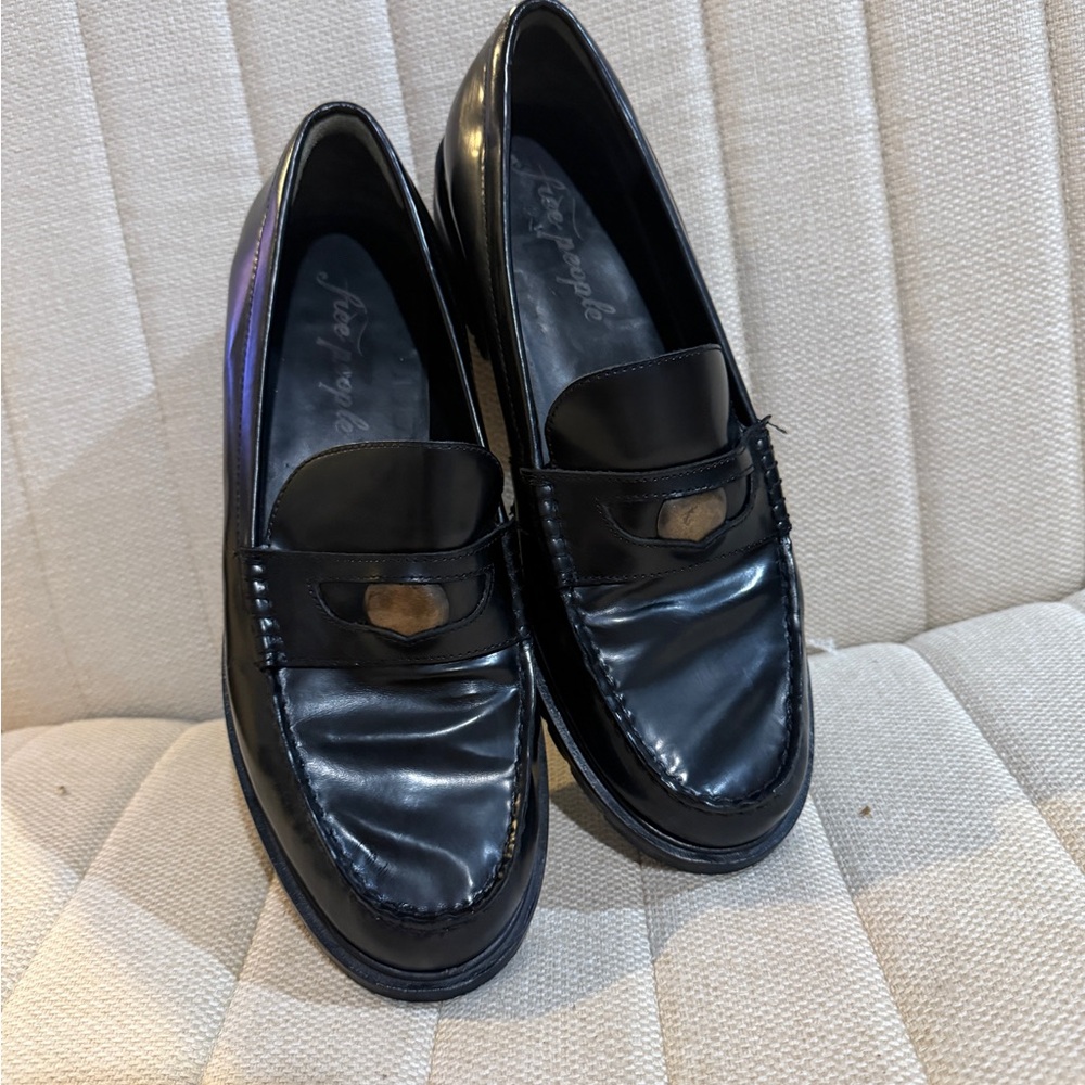 Free People
Women's Liv Penny Loafers - Picture 4 of 13